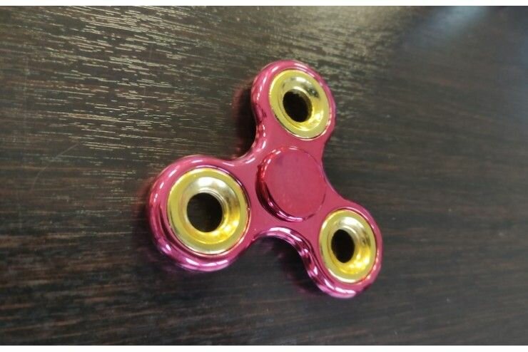 Спиннер DIKE, розовый, антистресс, металлический, трехлепестковый — фото 1