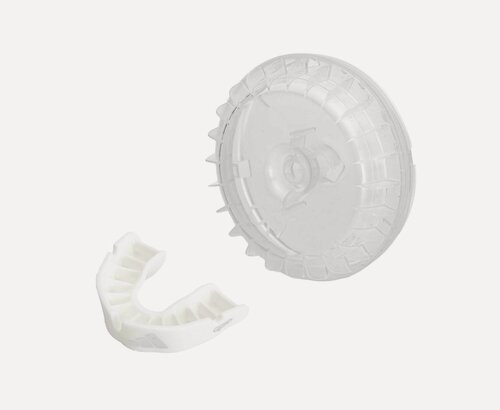 Изображение товара Капа одночелюстная Opro Bronze Gen4 Self-Fit Mouthguard белая (размер Senior)