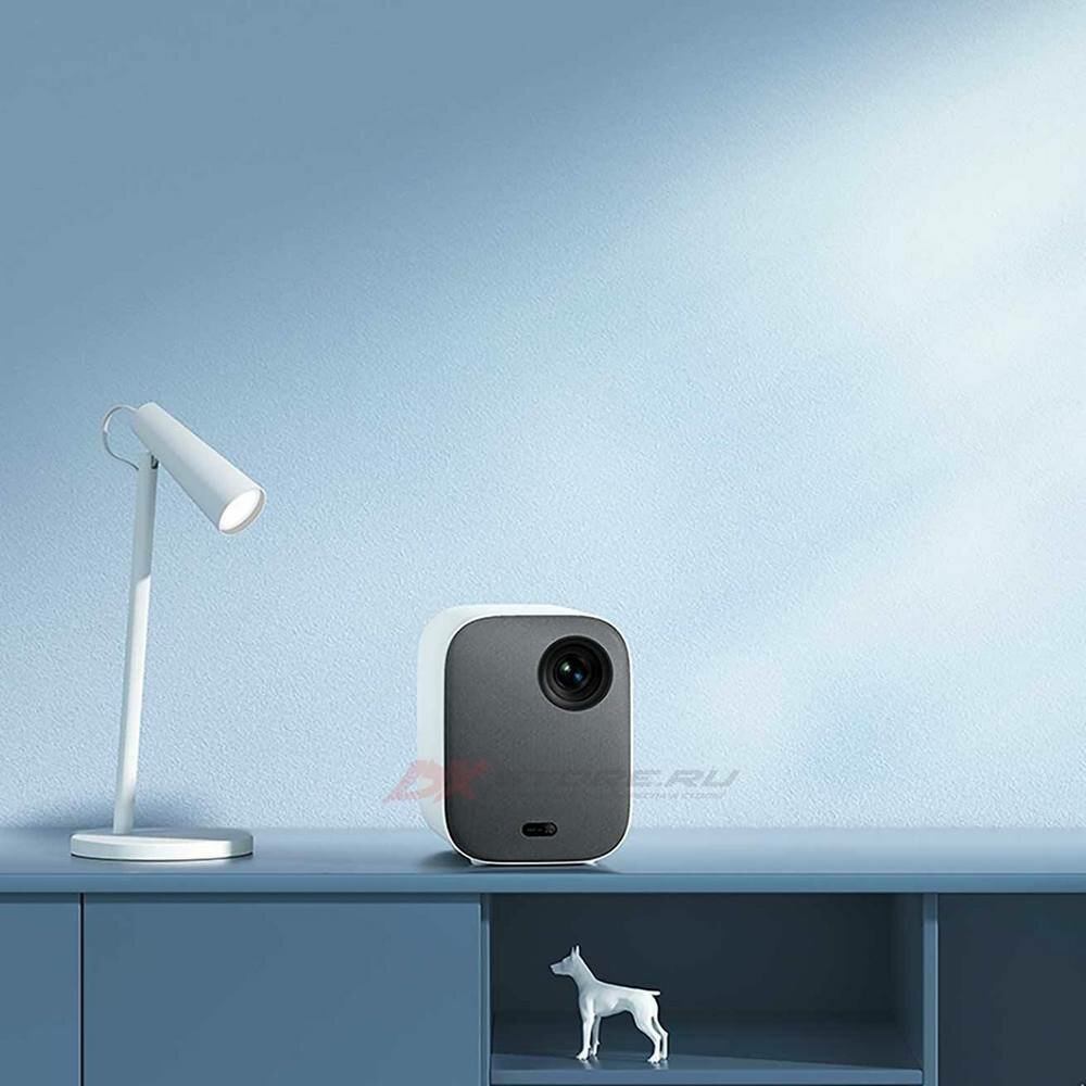 Проектор от бренда Xiaomi Mi Smart Projector 2 EU, белого цвет