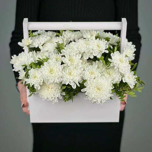 Изображение товара Цветы в ящике Луиза от «365 Поводов» - живые цветы с доставкой