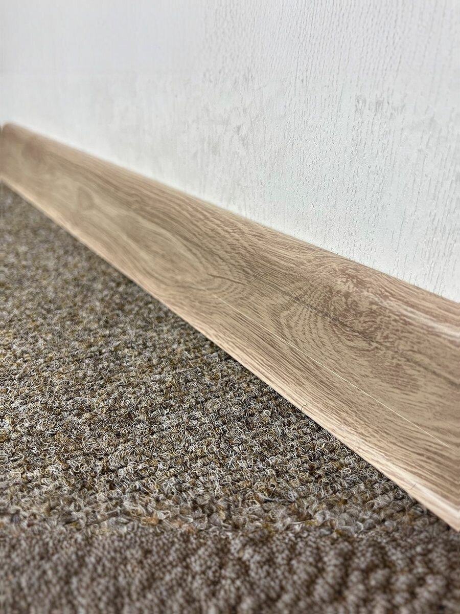 Плинтус напольный (2 шт. по 1250 мм) ПВХ Rico Leo Дуб капучино 183