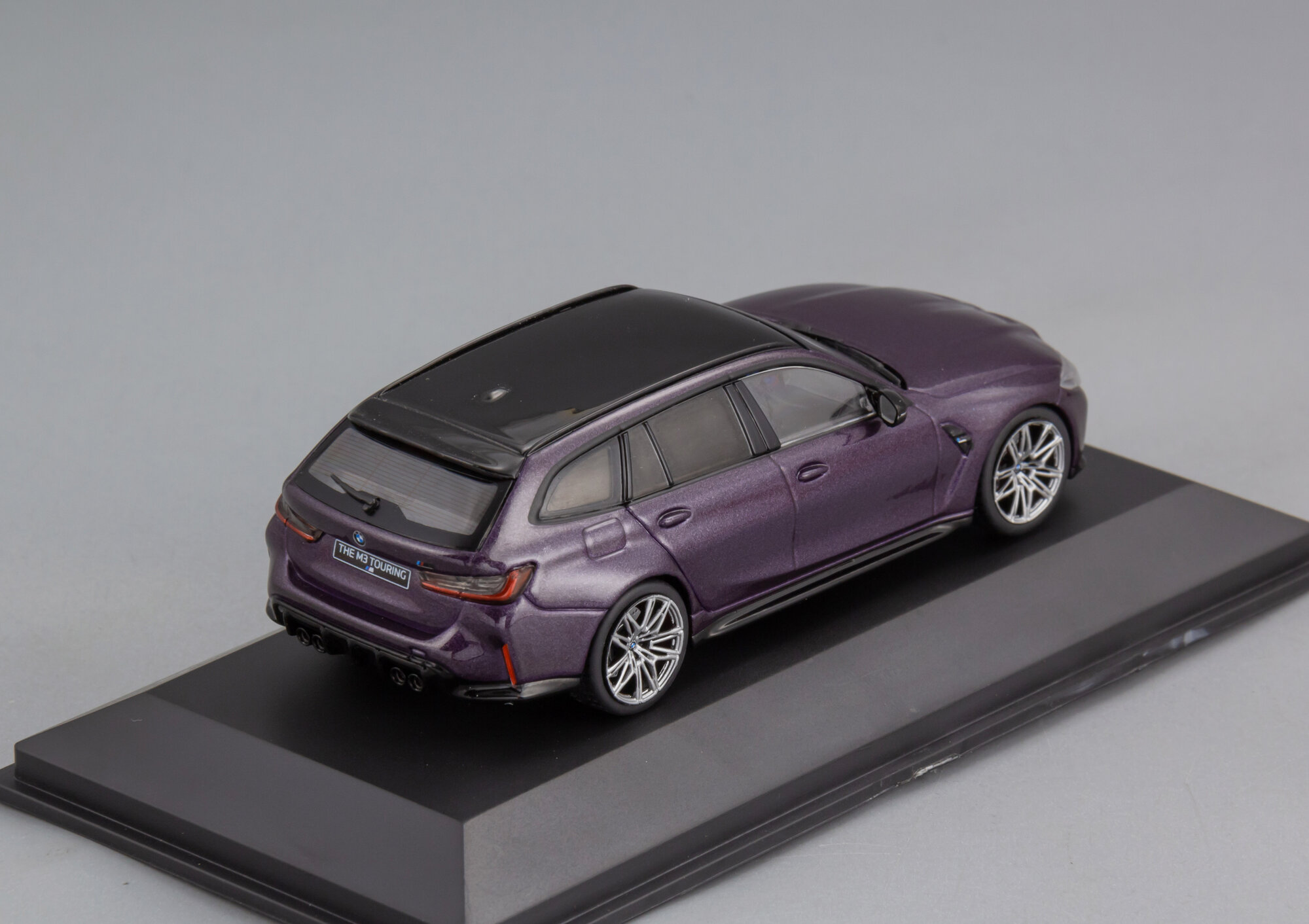 Коллекционная масштабная модель 1:43 BMW G81 M3 Touring - 2023 от Solido — фото 1