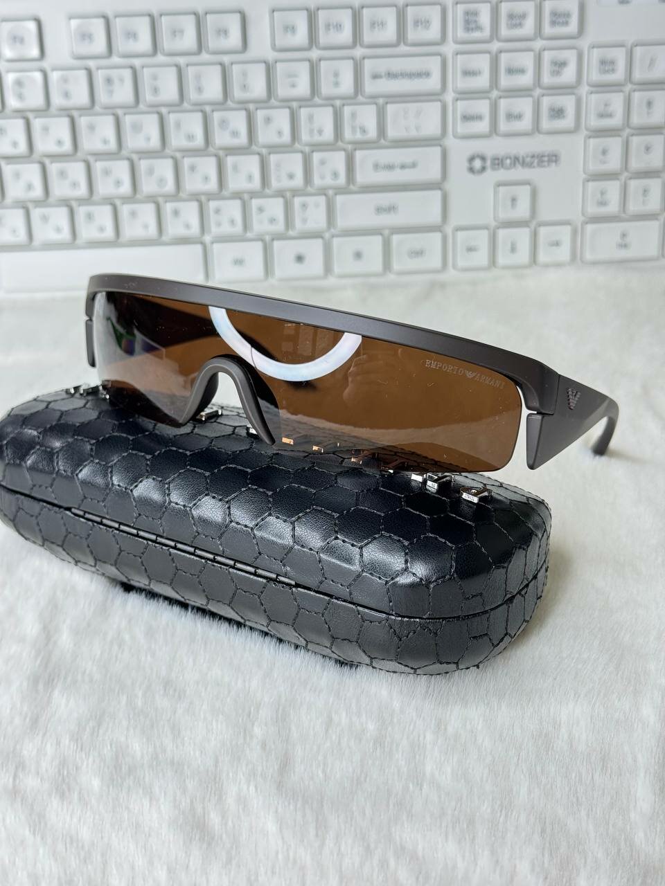 Солнцезащитные очки