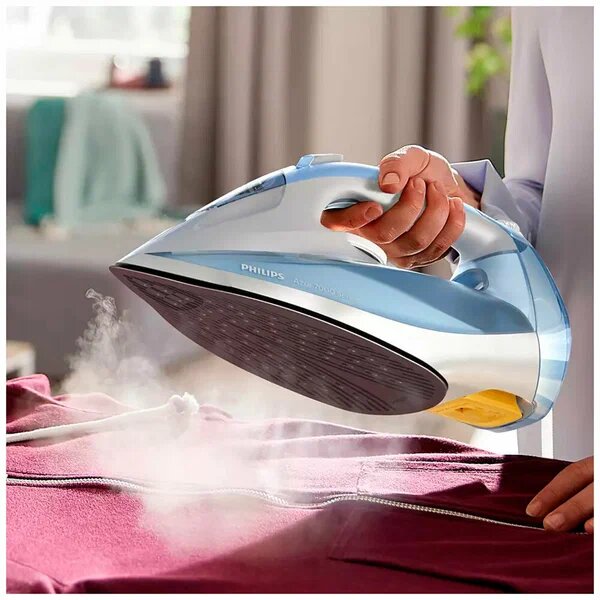 Утюг Philips DST7011/20, металлокерамическая подошва, подача пара 220г/мин — фото 1