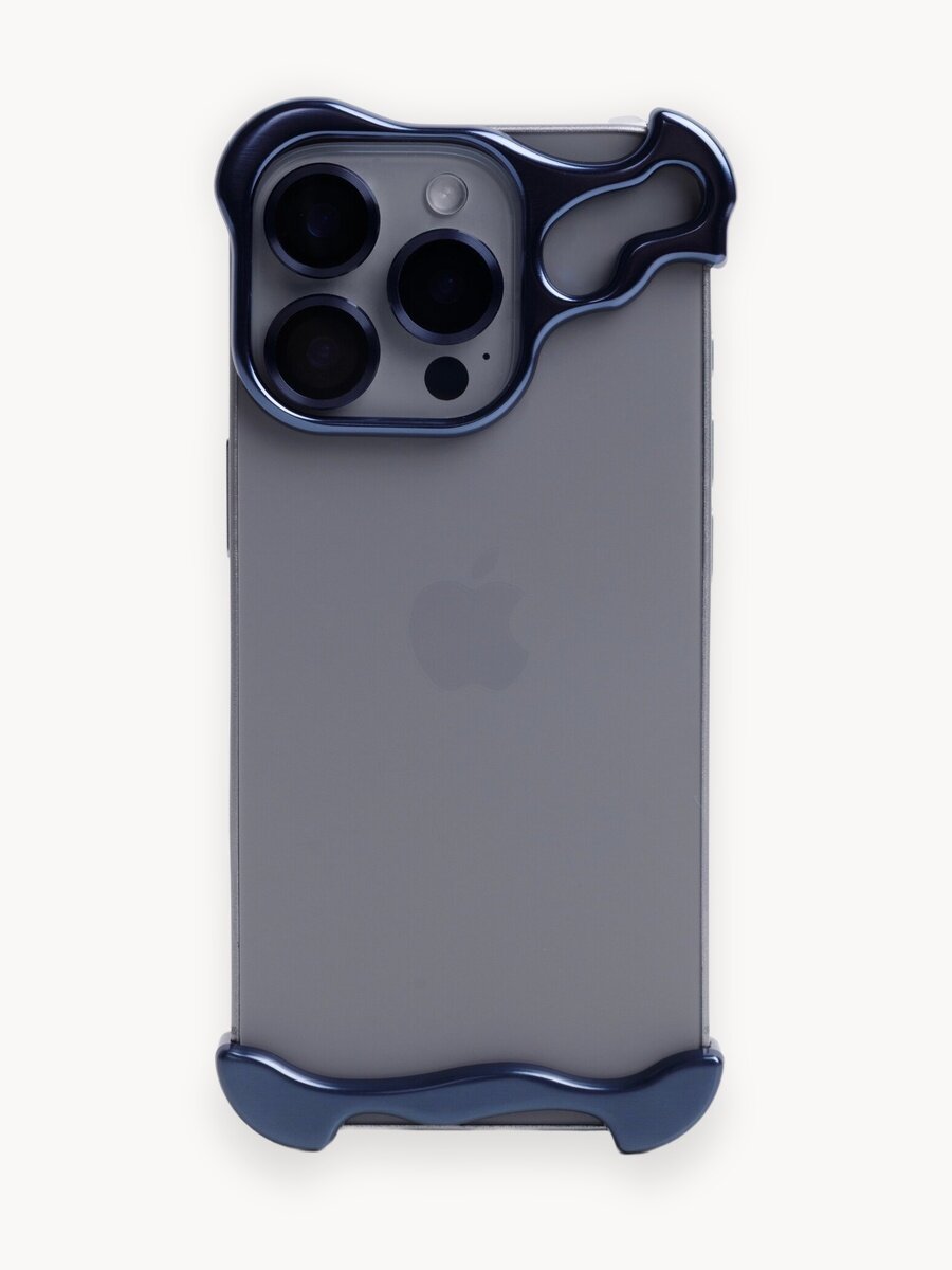 Чехол сапфирово синий на iPhone 15 pro металлический с защитой камеры и поддержкой беспроводной зарядки