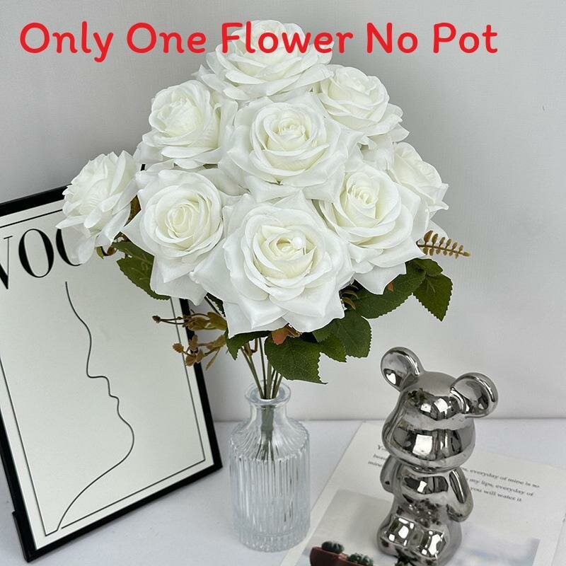 Букет из шелковых роз для свадьбы и интерьера дом белый