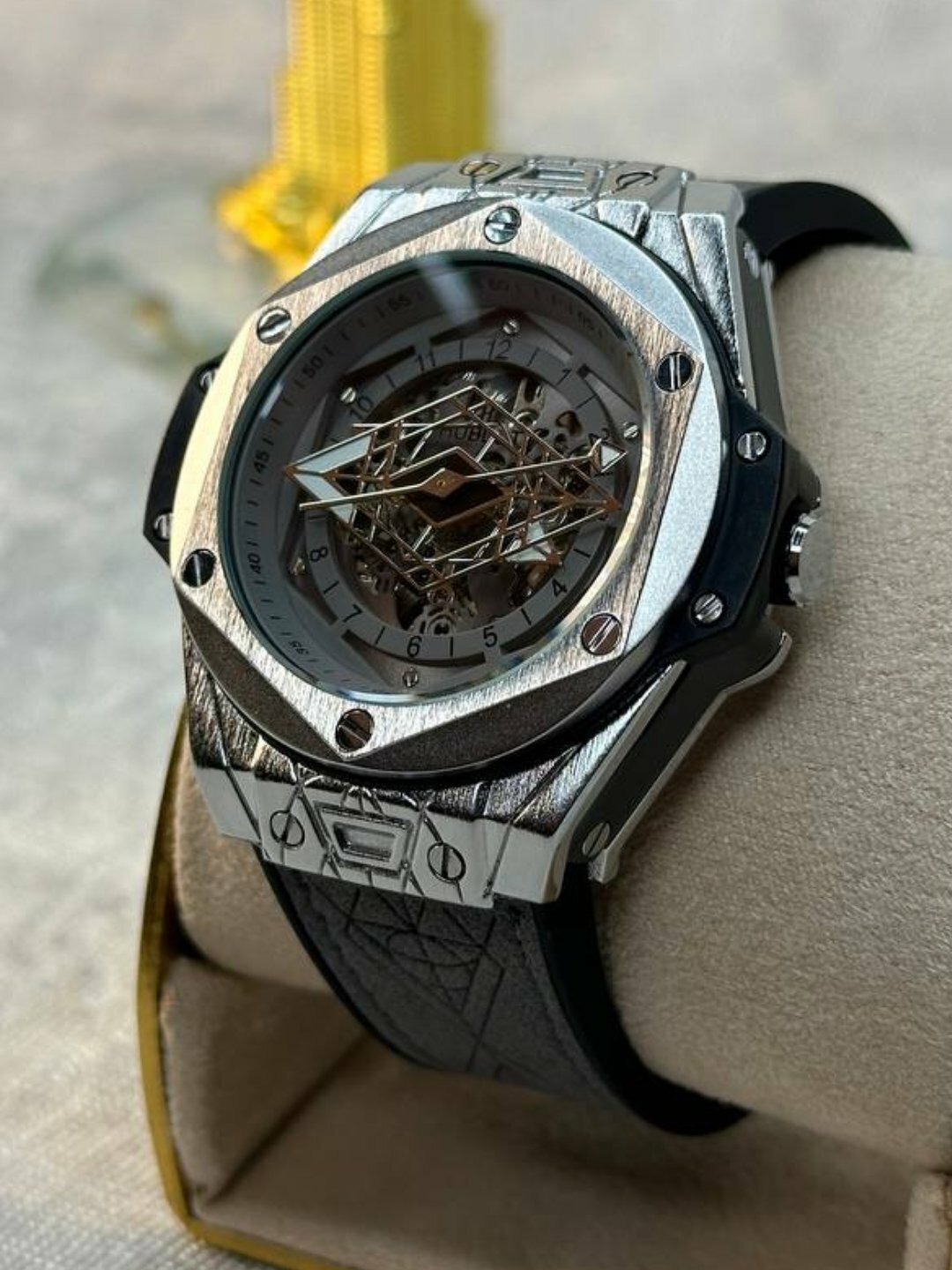 Наручные часы