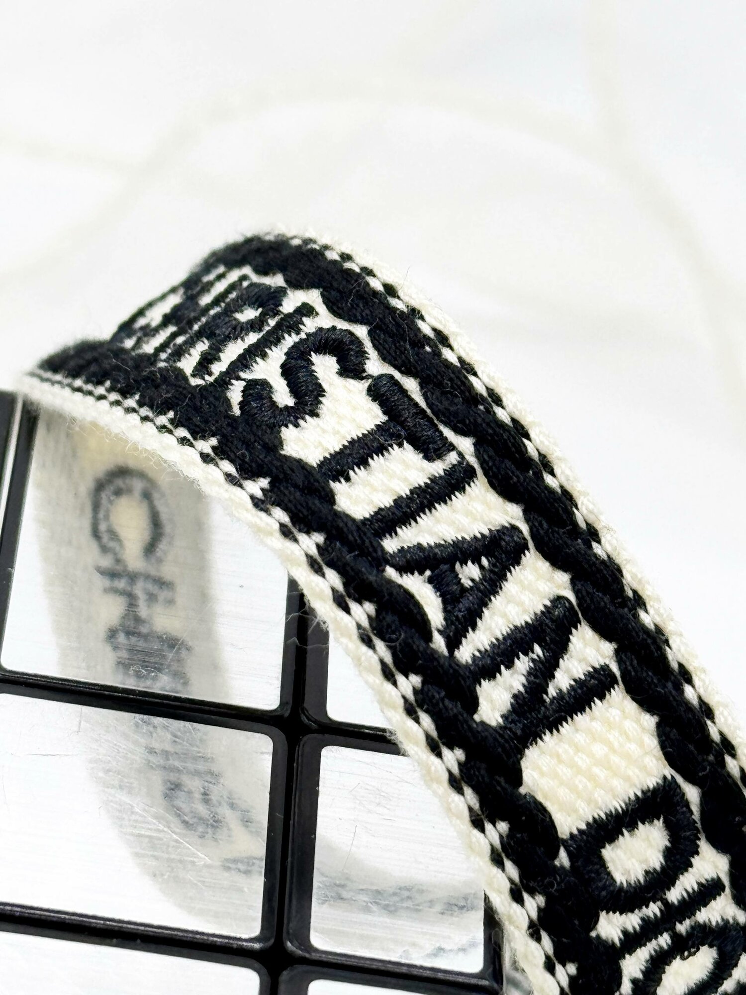 Браслет-бэнгл