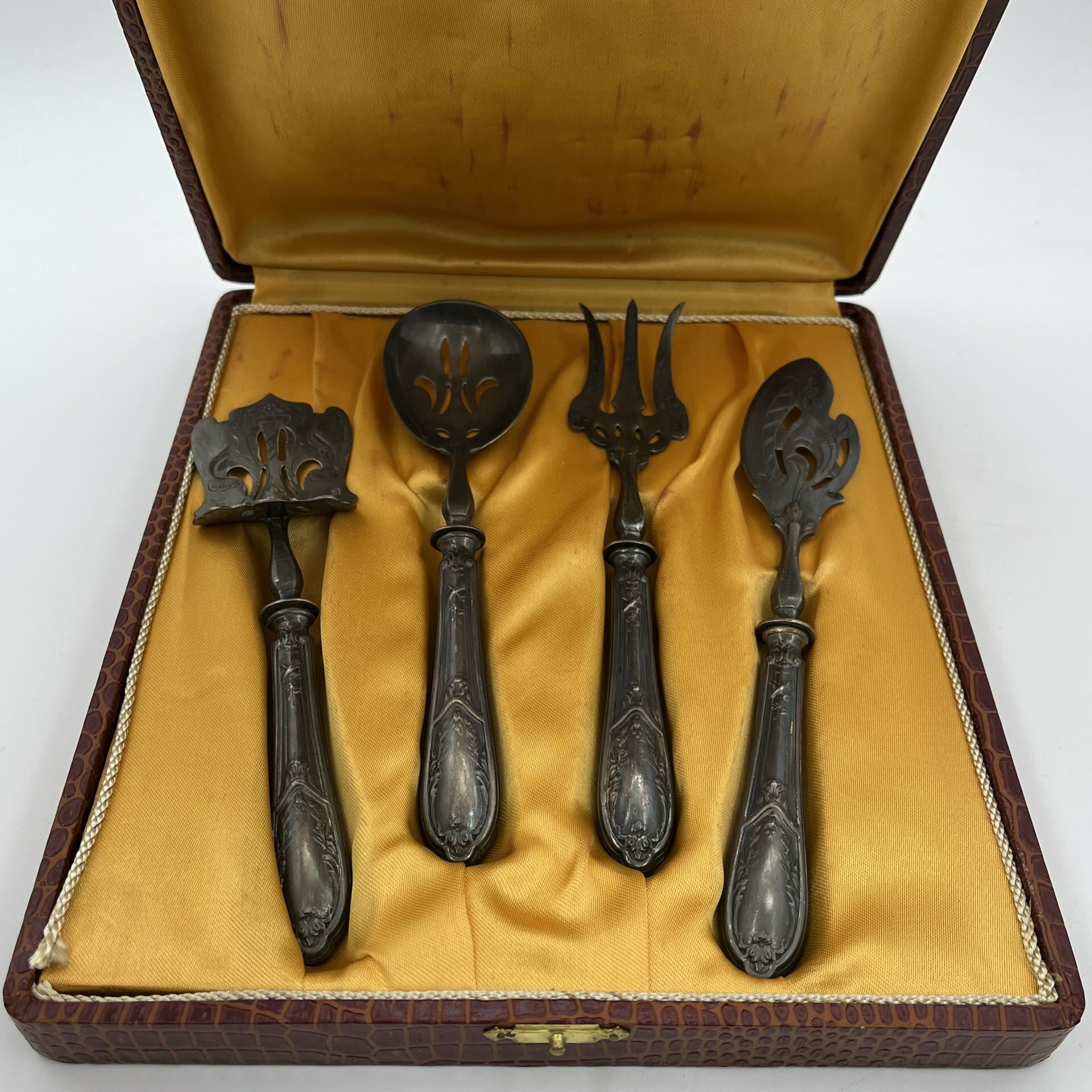 Набор сервировочный для десертов в кофре, металл, серебрение, Западная Европа