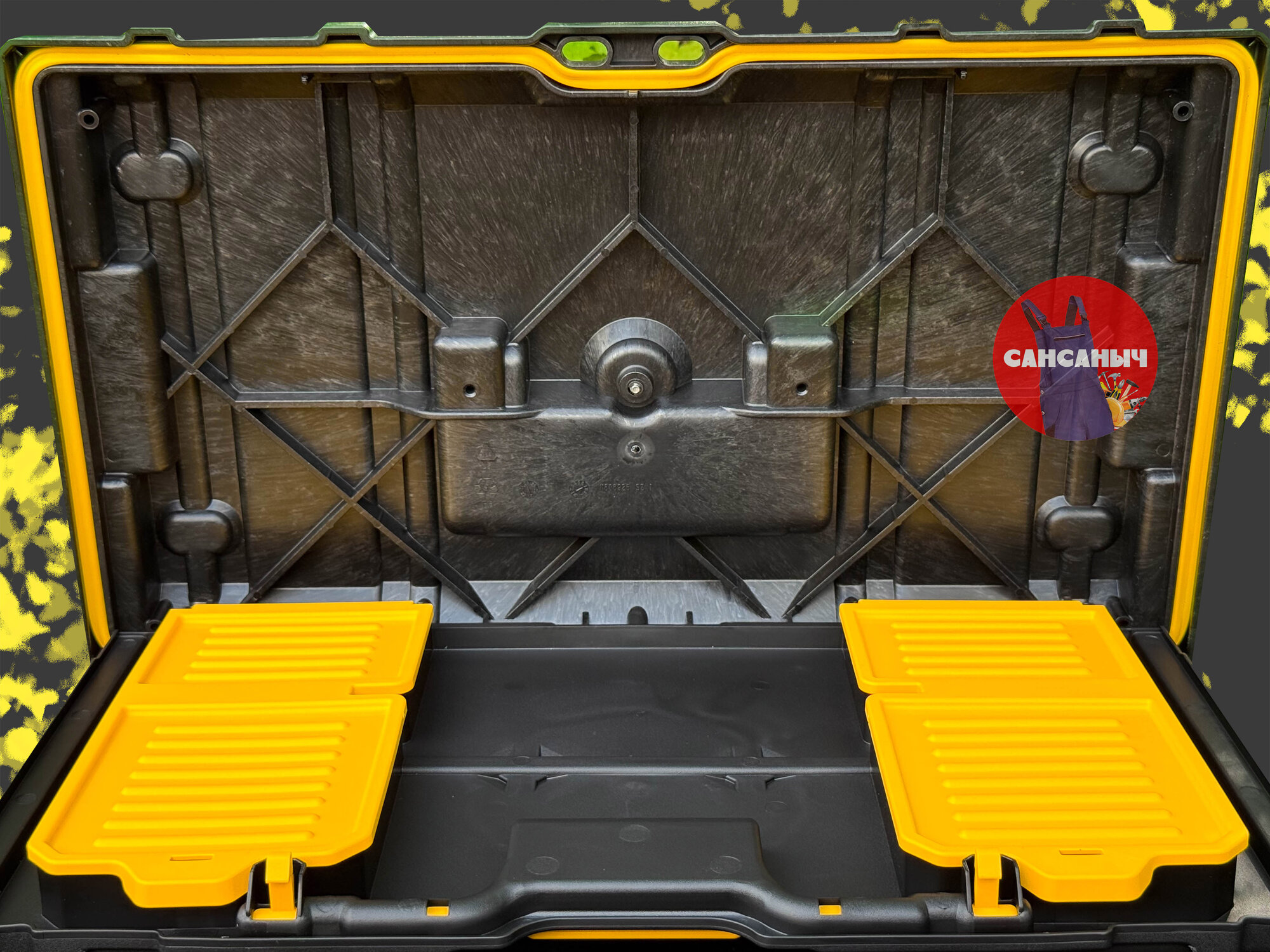 Ящик для инструментов DeWalt TOUGHSYSTEM 1-70-321 DS150 — фото 1