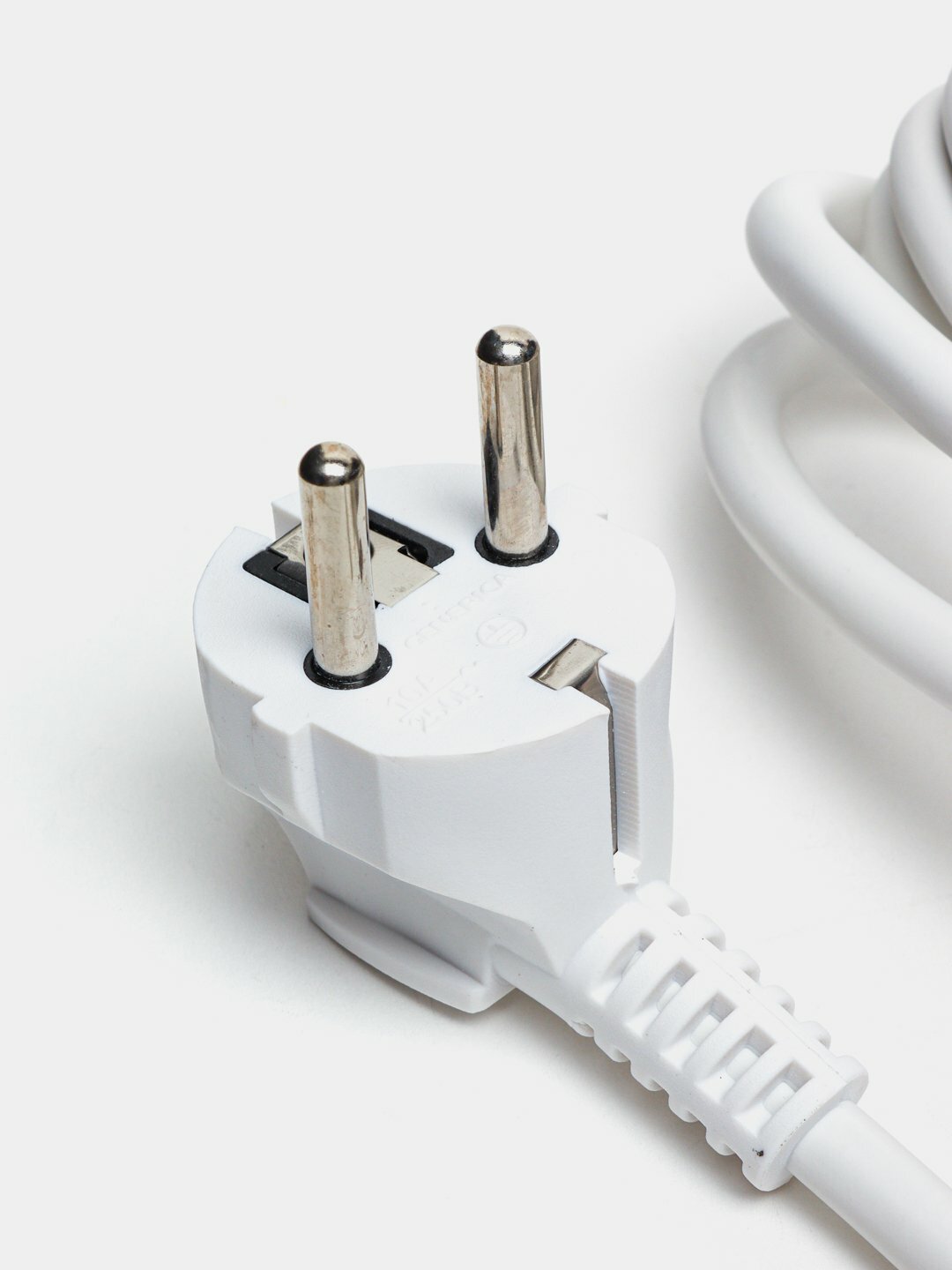 Удлинитель У05В 5 мест 2P+PE/5м 3х1мм2 10А/250В GENERICA — фото 1