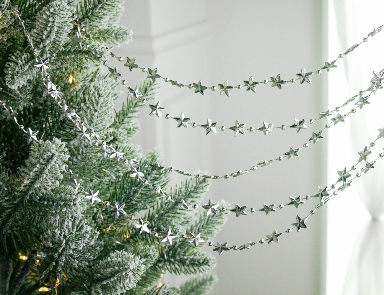 Бусы на ёлку звёздная тропинка пластик серебряные 270 см Winter Deco 1001125