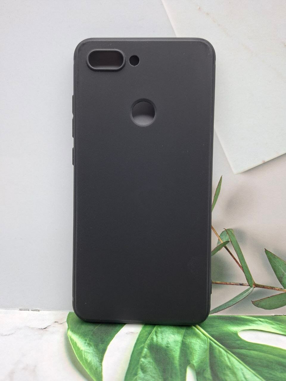 Силиконовый чехол на Xiaomi Mi 8 Lite защитный