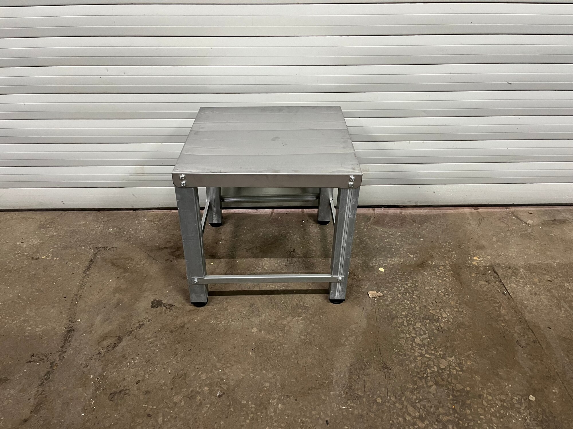 Подтоварник подставка 40х40х40 см