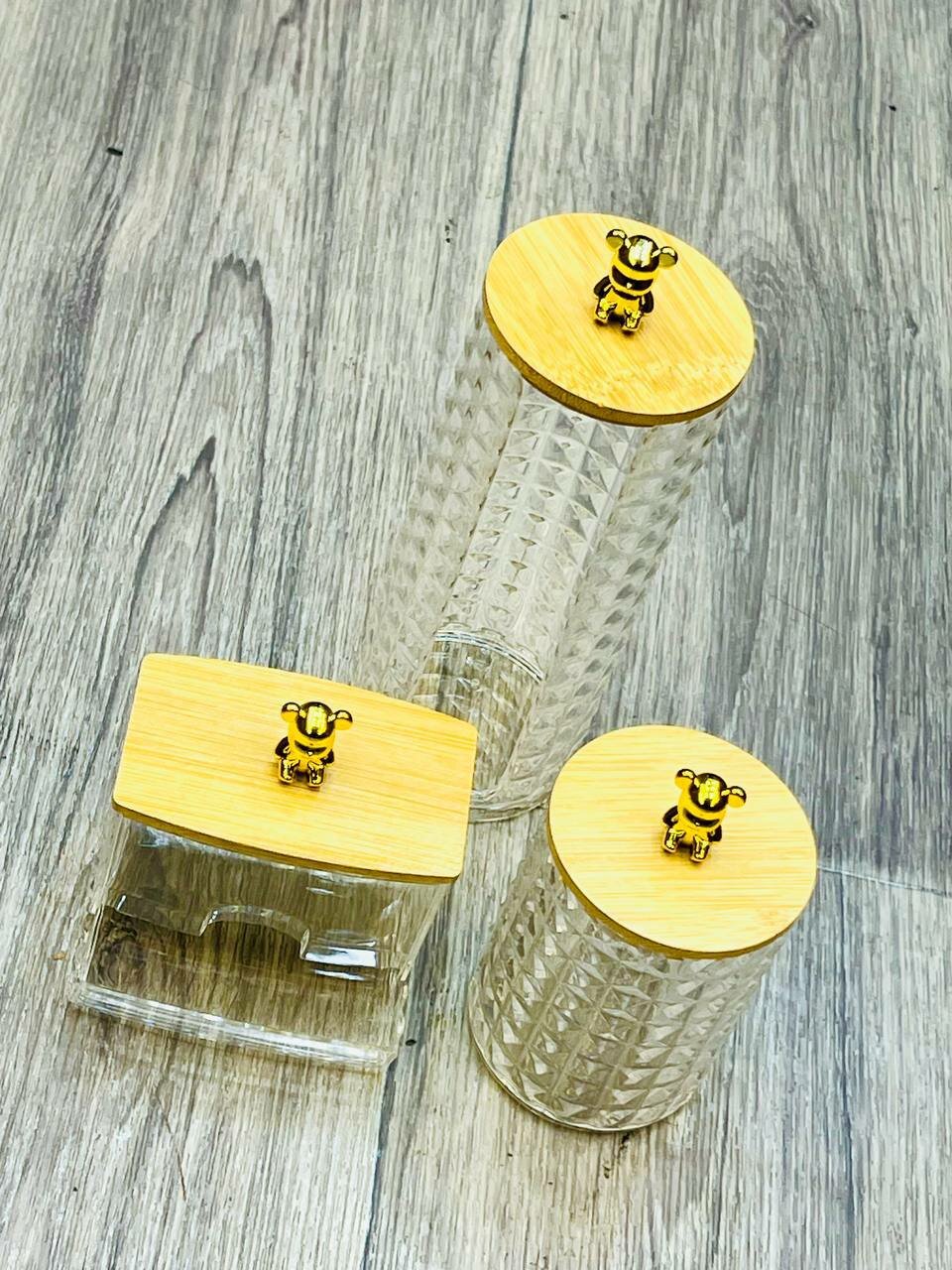 Органайзер для ватных подушечек, палочек для чистки ушей и мелких косметических продуктов.