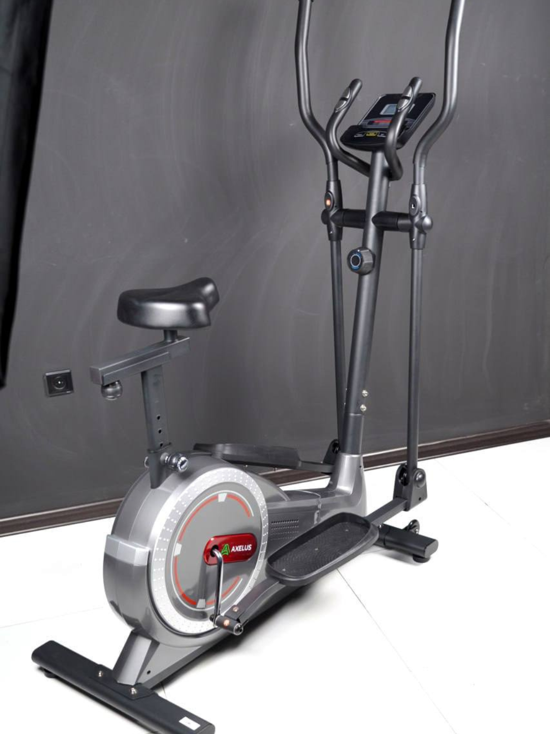 Axelus Lija AX0022 — велотренажёр до 140 кг, 8 уровней нагрузки, контроль пульса