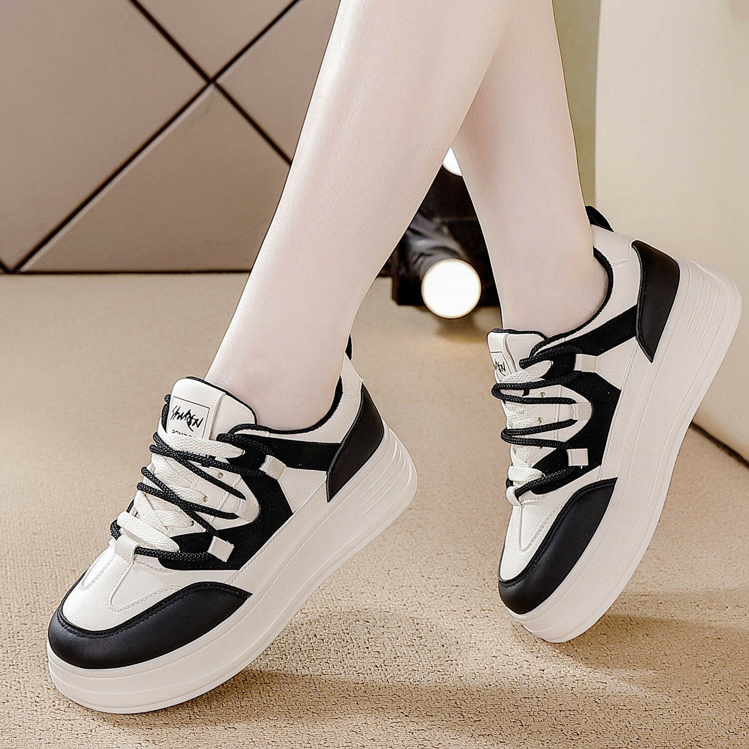 Кроссовки  1080v5, размер 37,  чёрный/тёмно-бежевый