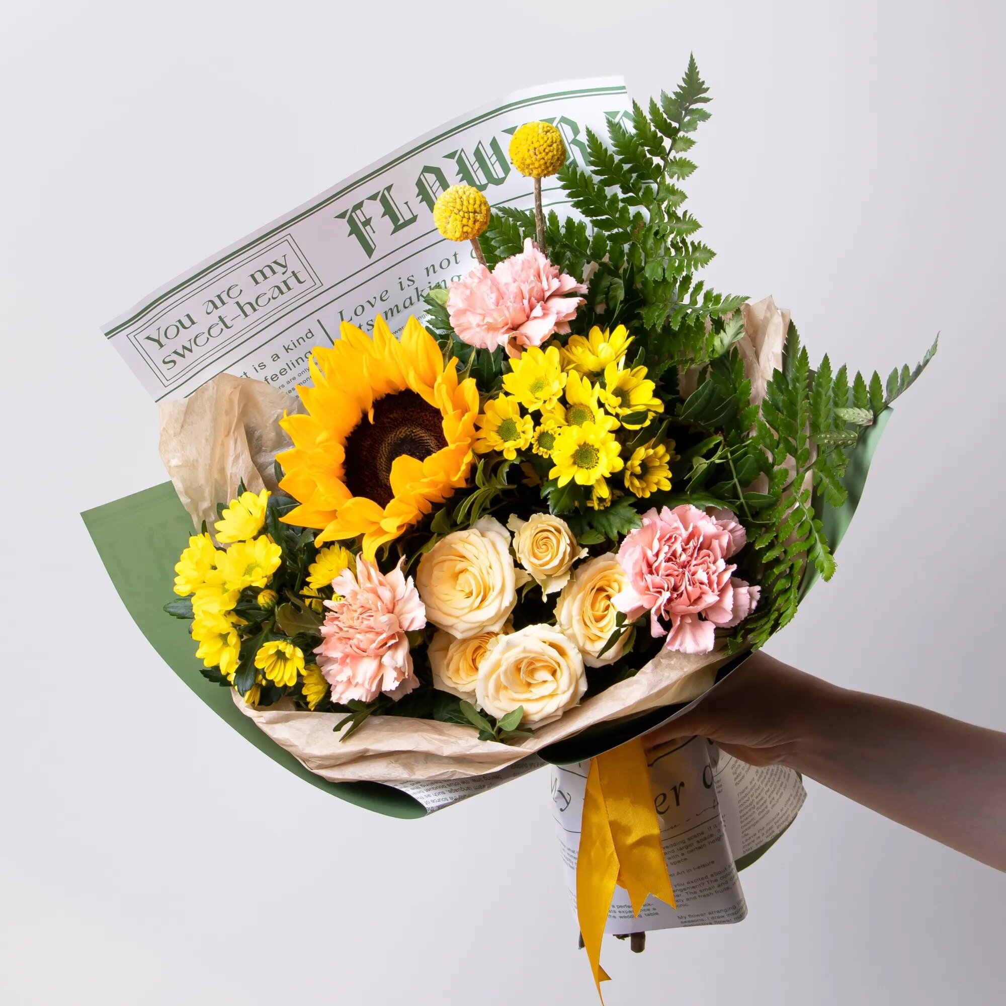 Букет цветов "Сиеста" в коробке и аквабоксе от "Простоцветы"