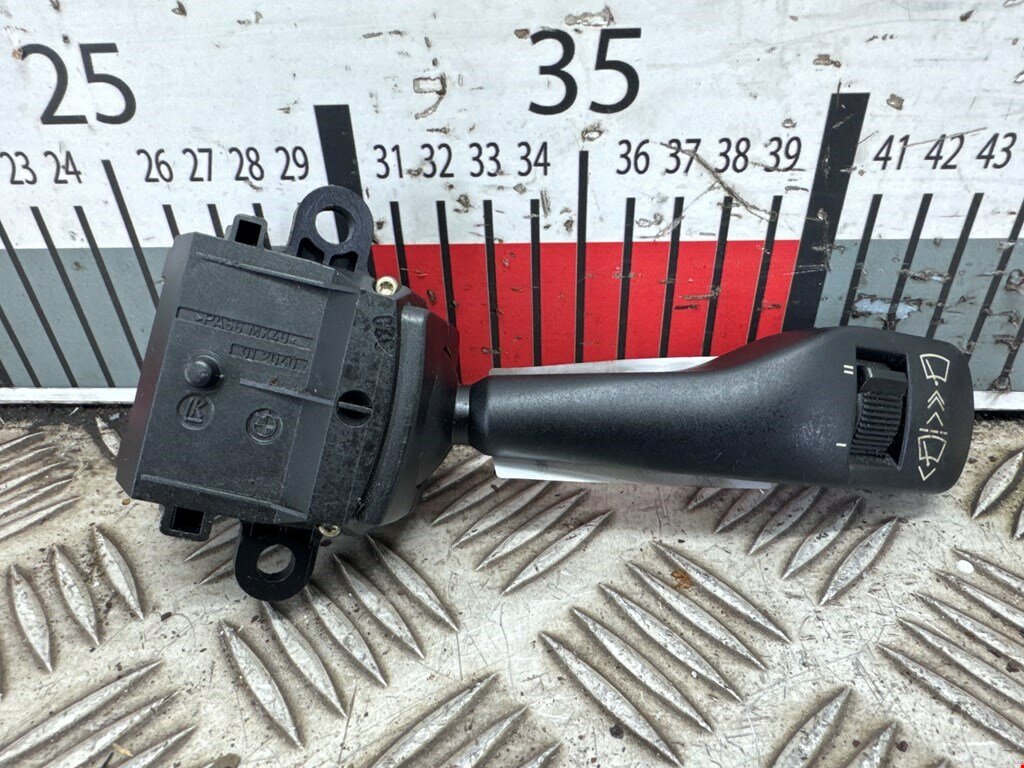 Переключатель дворников (стеклоочистителя) BMW 3-Series (E46) 61318363669 арт. 2264495