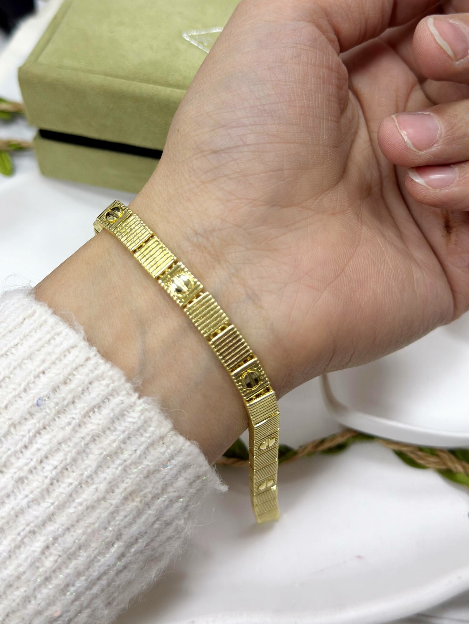 Браслет-бэнгл