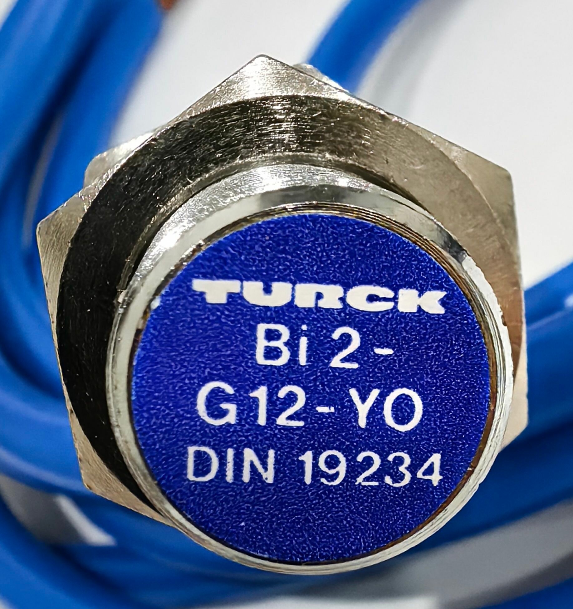 Иyиндуктивный датчик Turck BI2-G12-Y0 арт. 1005450
