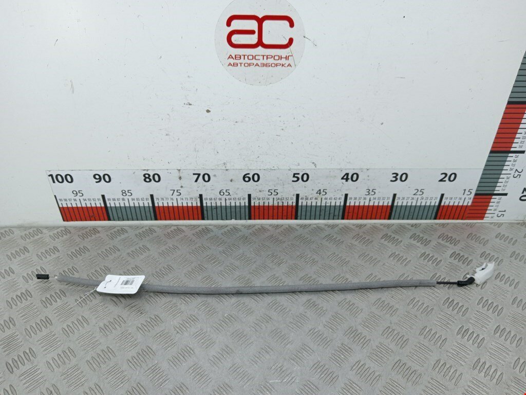 Трос двери передней BMW 3-Series (E90/E91/E92/E93) арт. 2274467
