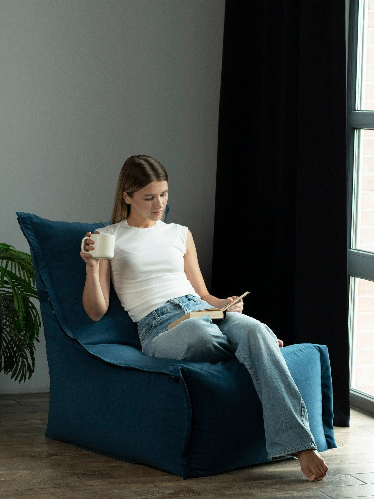 Кресло мешок Чудо Кресло  велюр  синий  бескаркасное  диван  70 см х 90 см