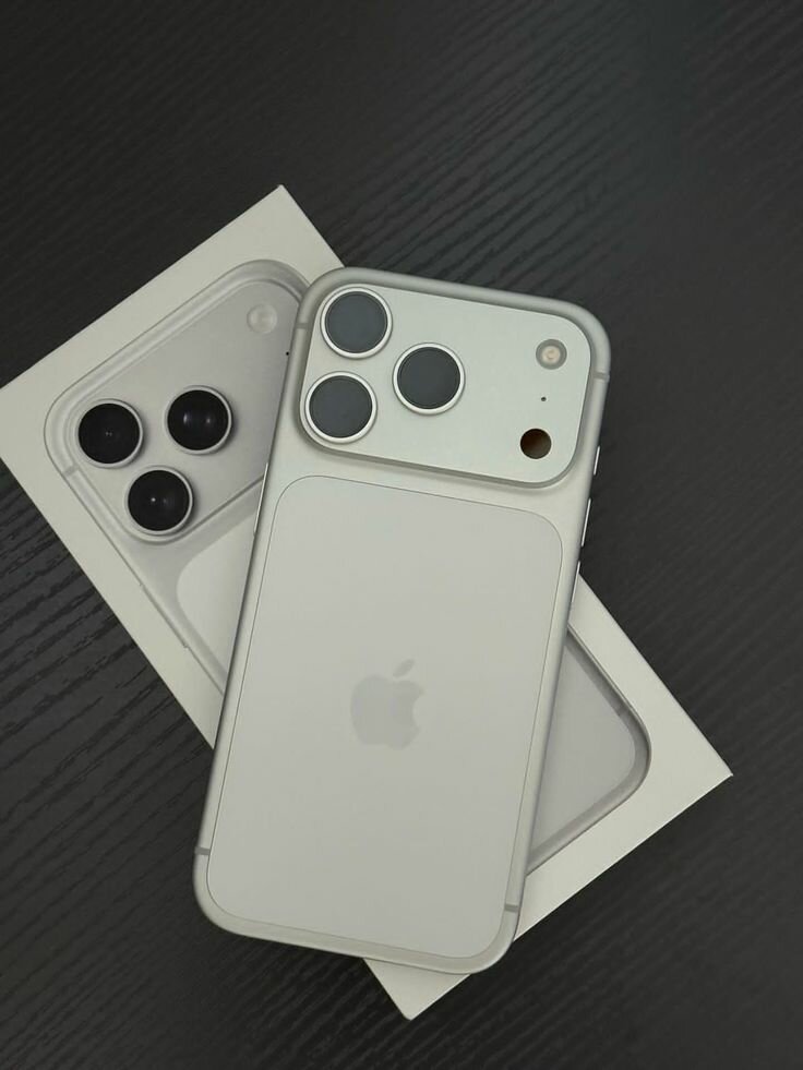 Apple IPhone 17 Pro Max 256 GB WHITE- Super Retina XDR, kamera, 2868 x 1320 piksel, Original — фото 1