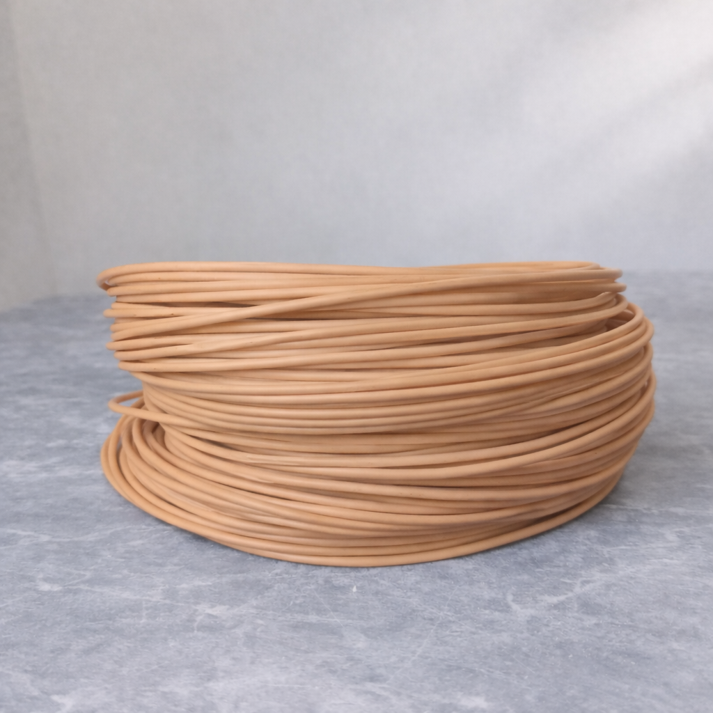 Ротанг для плетения, пруток 2,5мм, бухта 1 кг, бежевый.