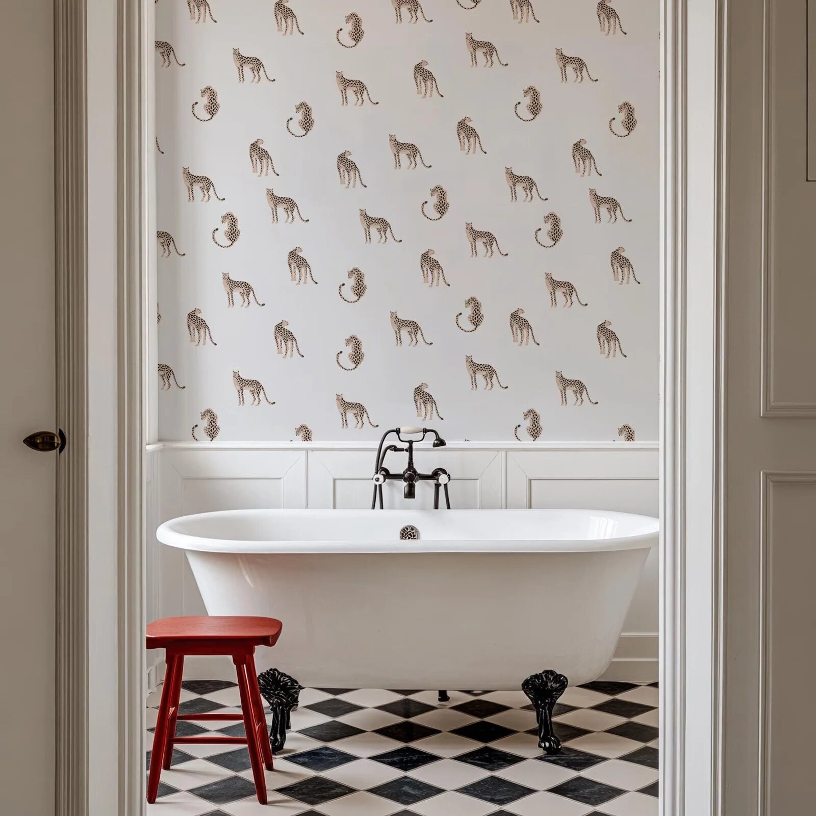 Обои Pixel&Wall с леопардовым принтом Tradition Un-paste, 50cm x 300cm