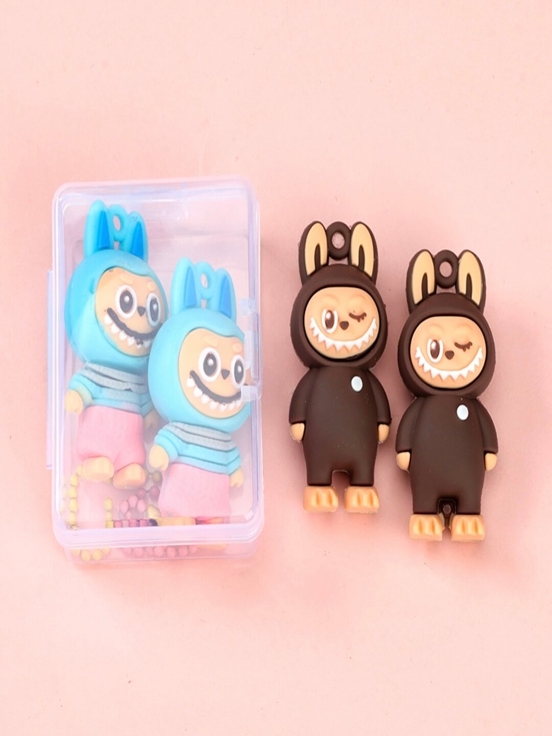 LABUBU! Игрушка-брелок Labubu, 1 шт + 1 шт в подарок, случайный вариант — фото 1