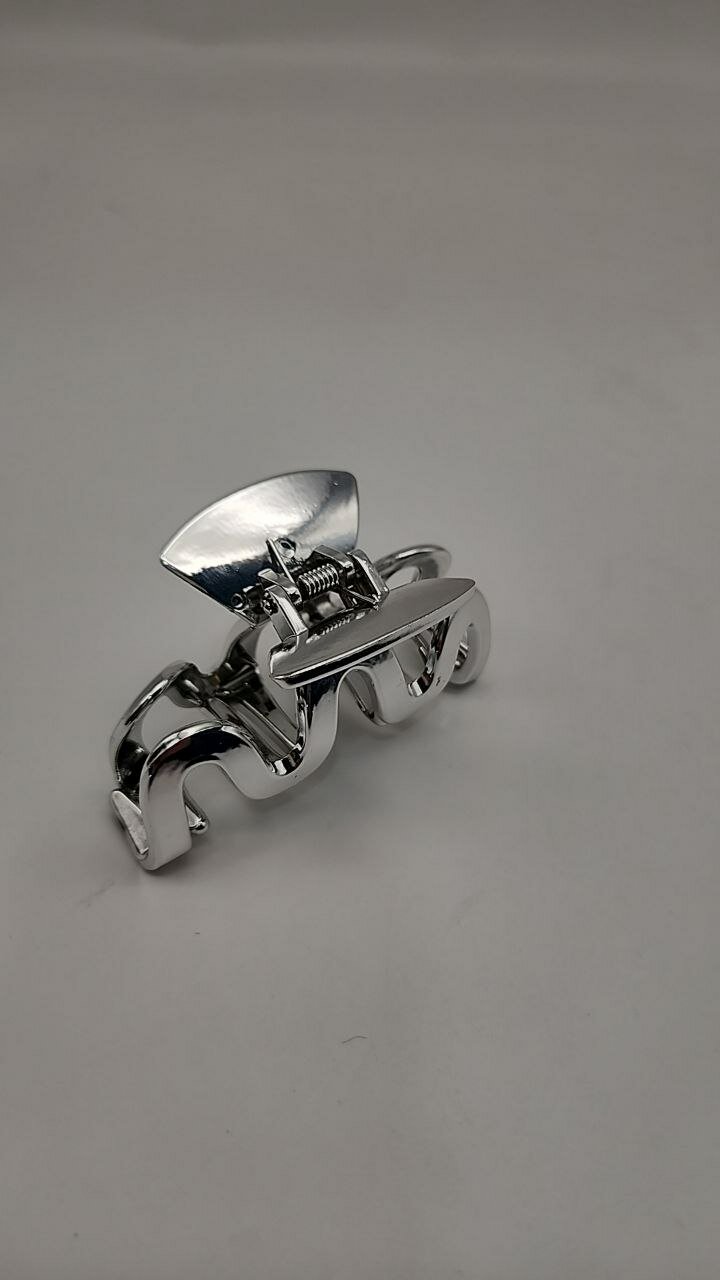 Серебряный крабик для волос — элегантная и стильная заколка для девушек. — фото 1