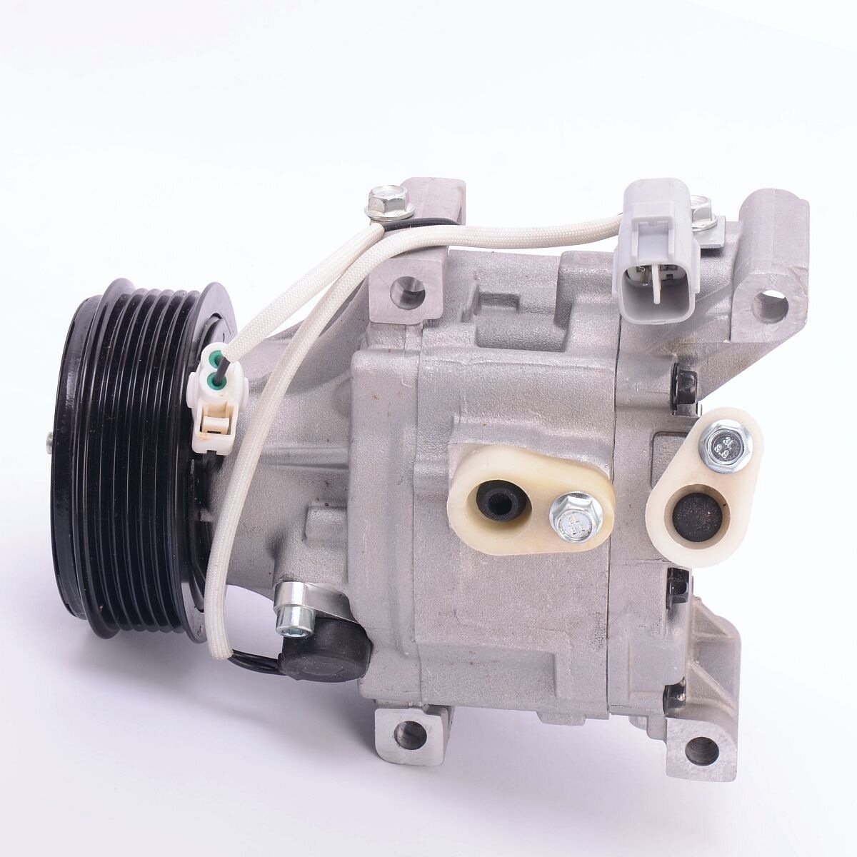 Компрессор Toyota Corolla Yaris SCSA06C 6PK (004033) — фото 1