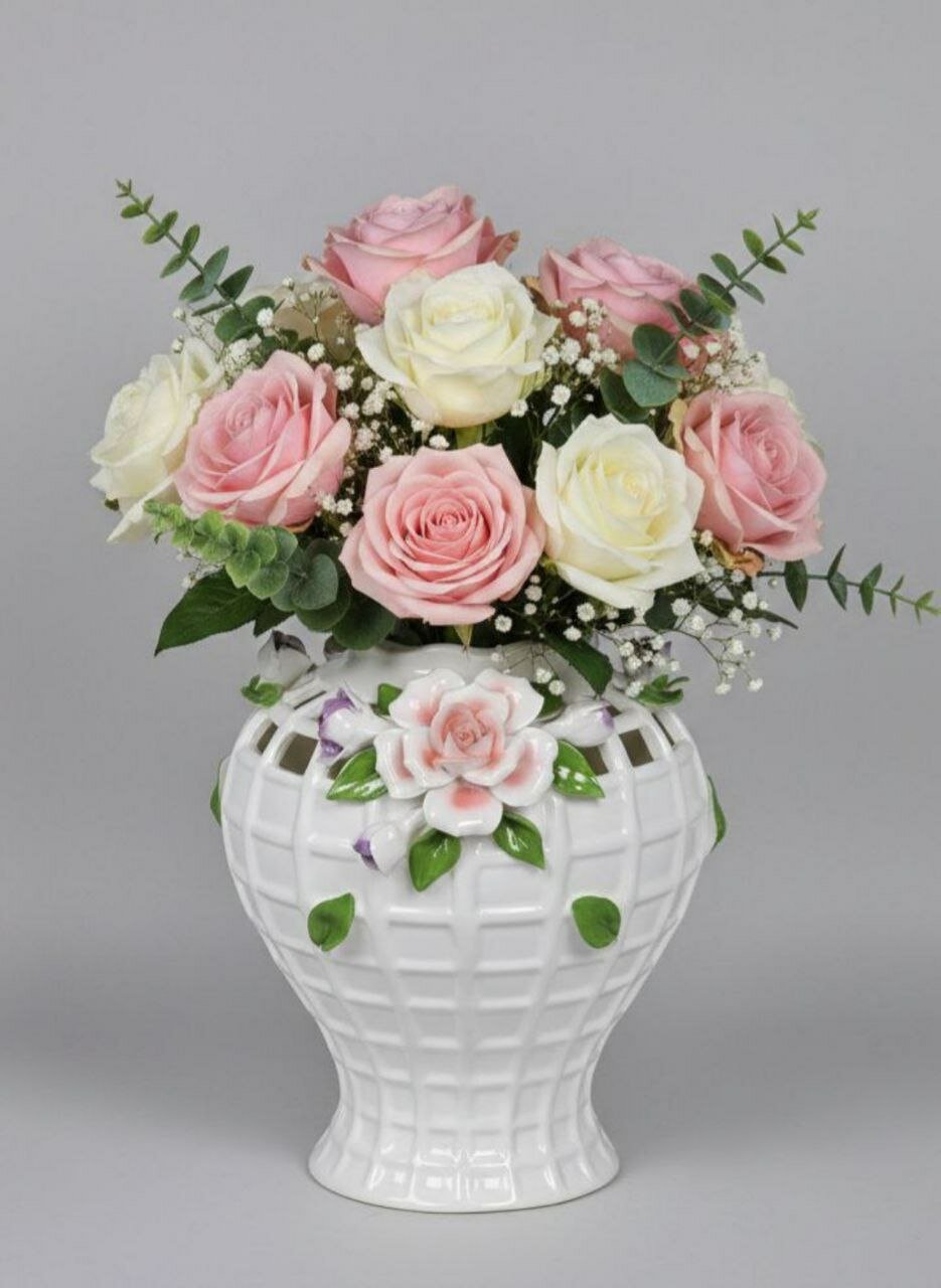 Фарфоровая ваза белая декоративная для интерьера, настольная, современный дизайн