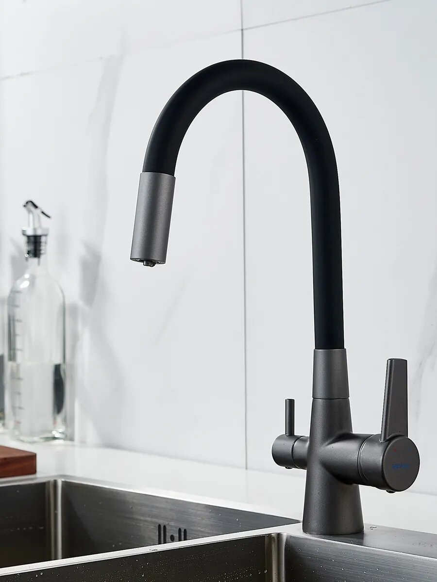 Смеситель для кухни с гибким изливом и фильтром Shevanik S668Y