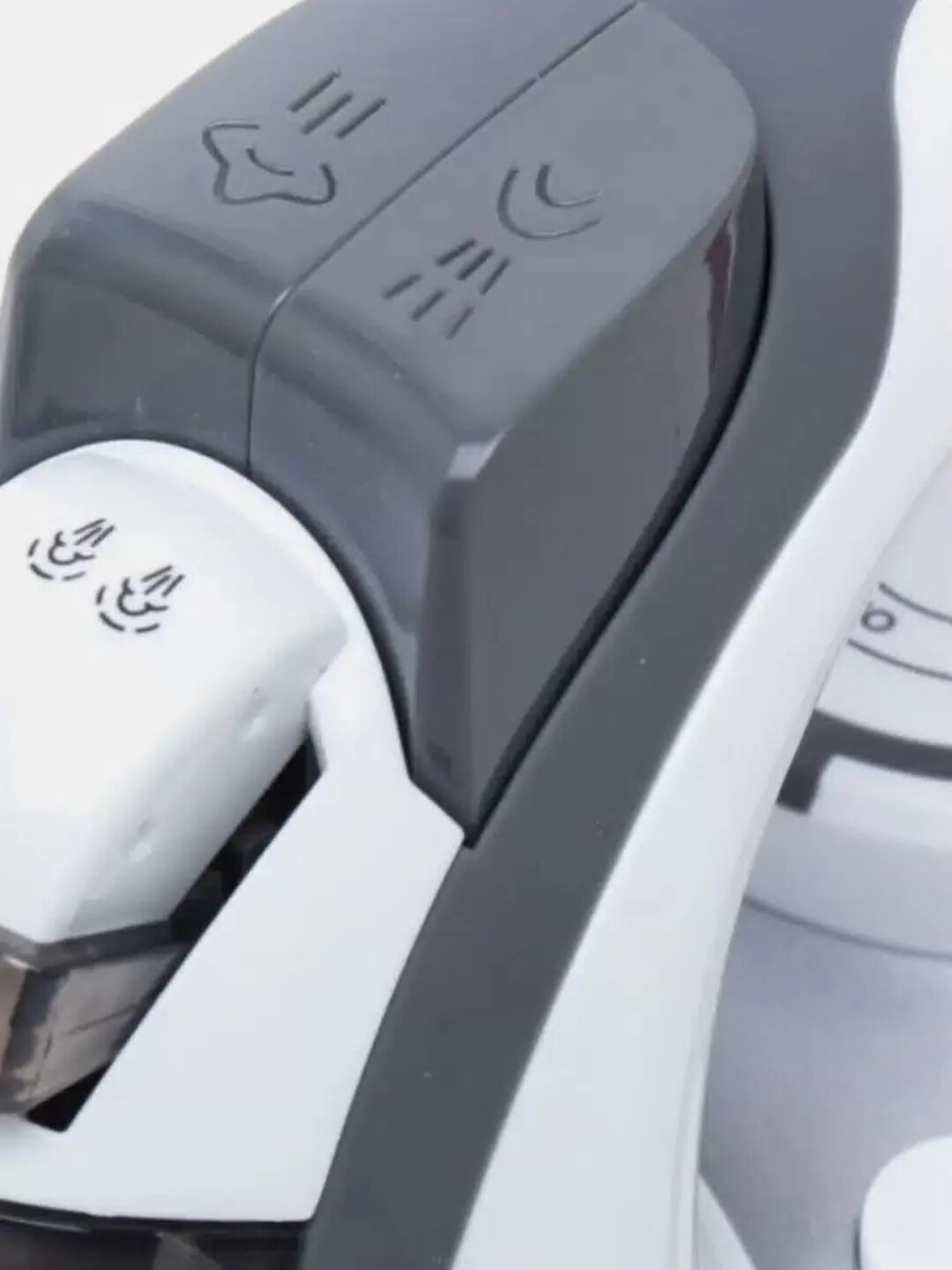 Профессиональный паровой утюг Bosch BS-233 с высокой мощностью и эффективной подачей пара — фото 1