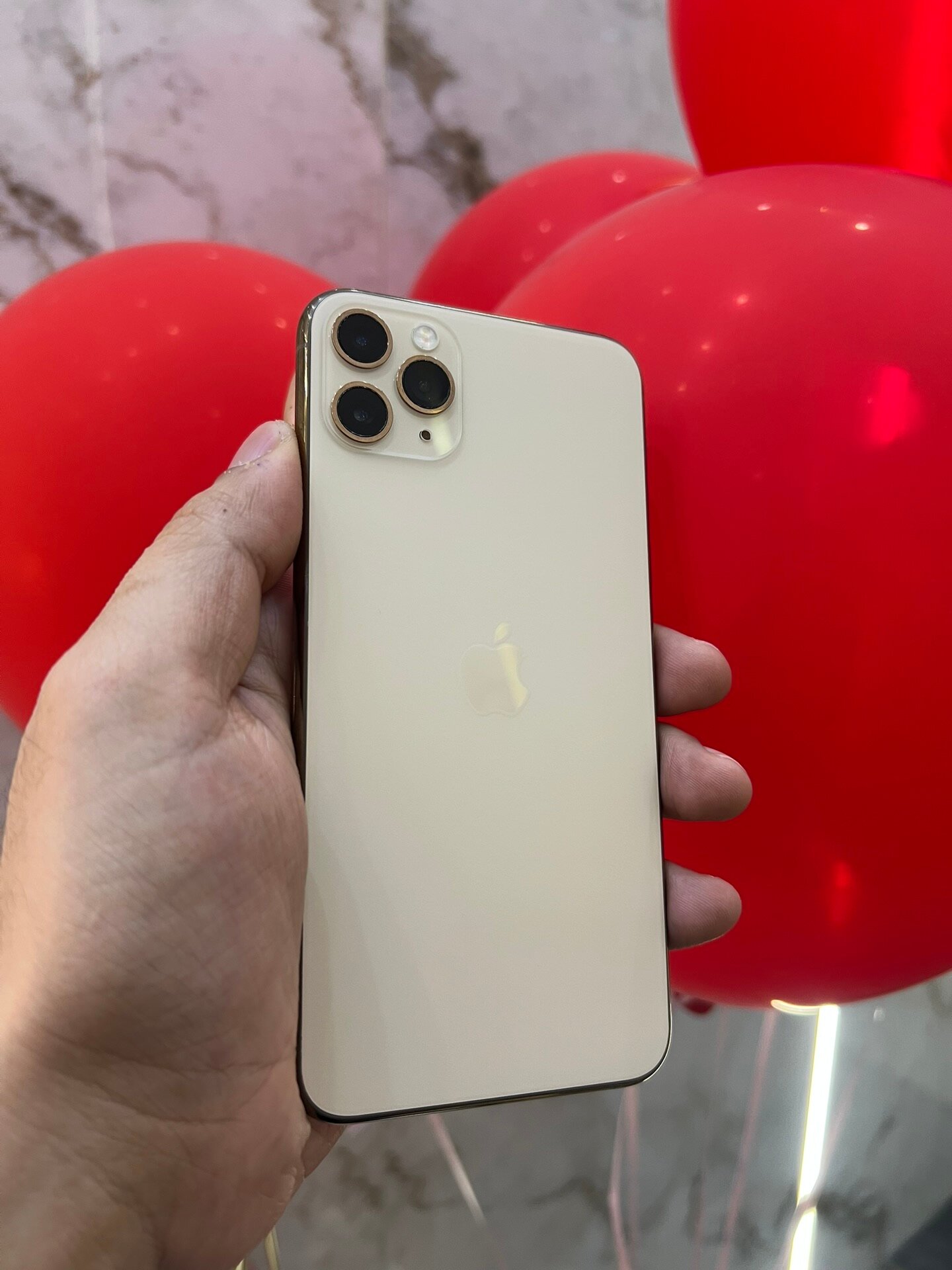 Смартфоны Apple iPhone 11 Pro Max - купить по низкой цене на