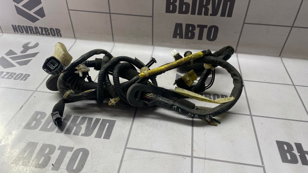 Проводка (коса) Mitsubishi Lancer CB 92-00