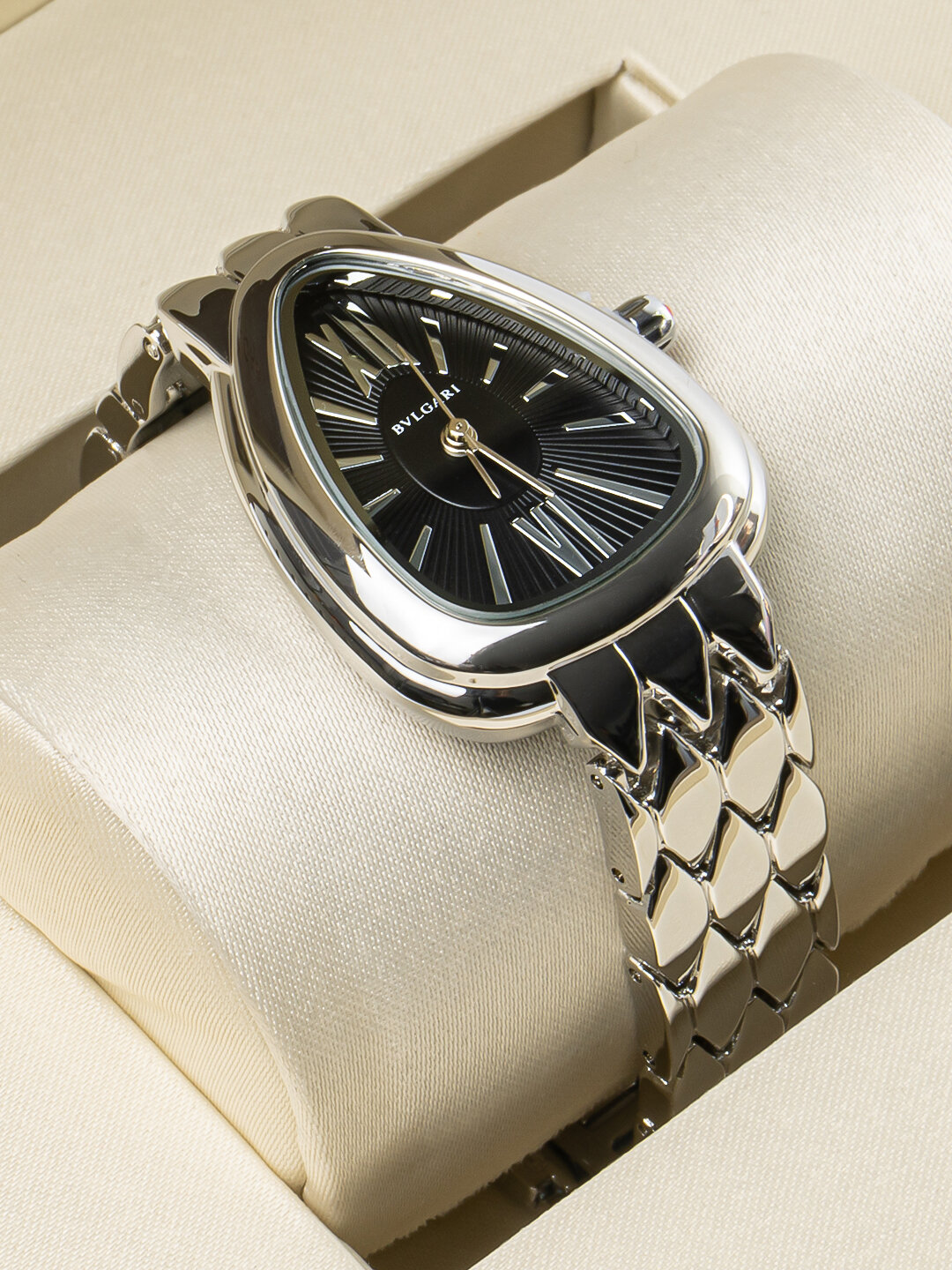 Наручные часы BVLGARI Classic, черный — фото 1