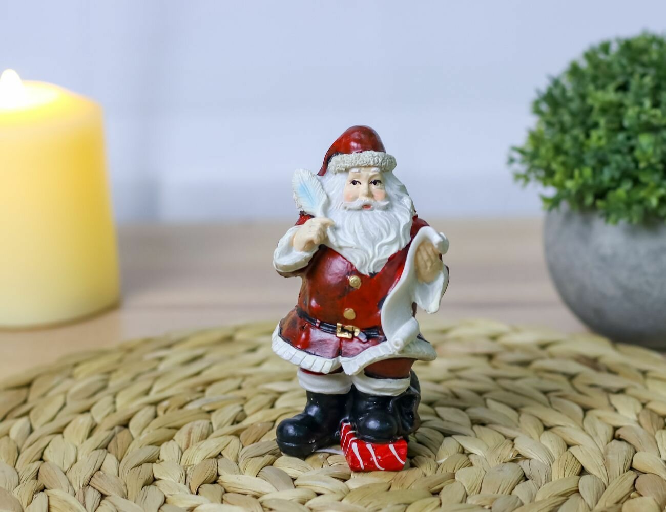 Декоративная фигура санта С сюрпризом: список счастья полистоун 11 см Due Esse Christmas XNA16003411-2