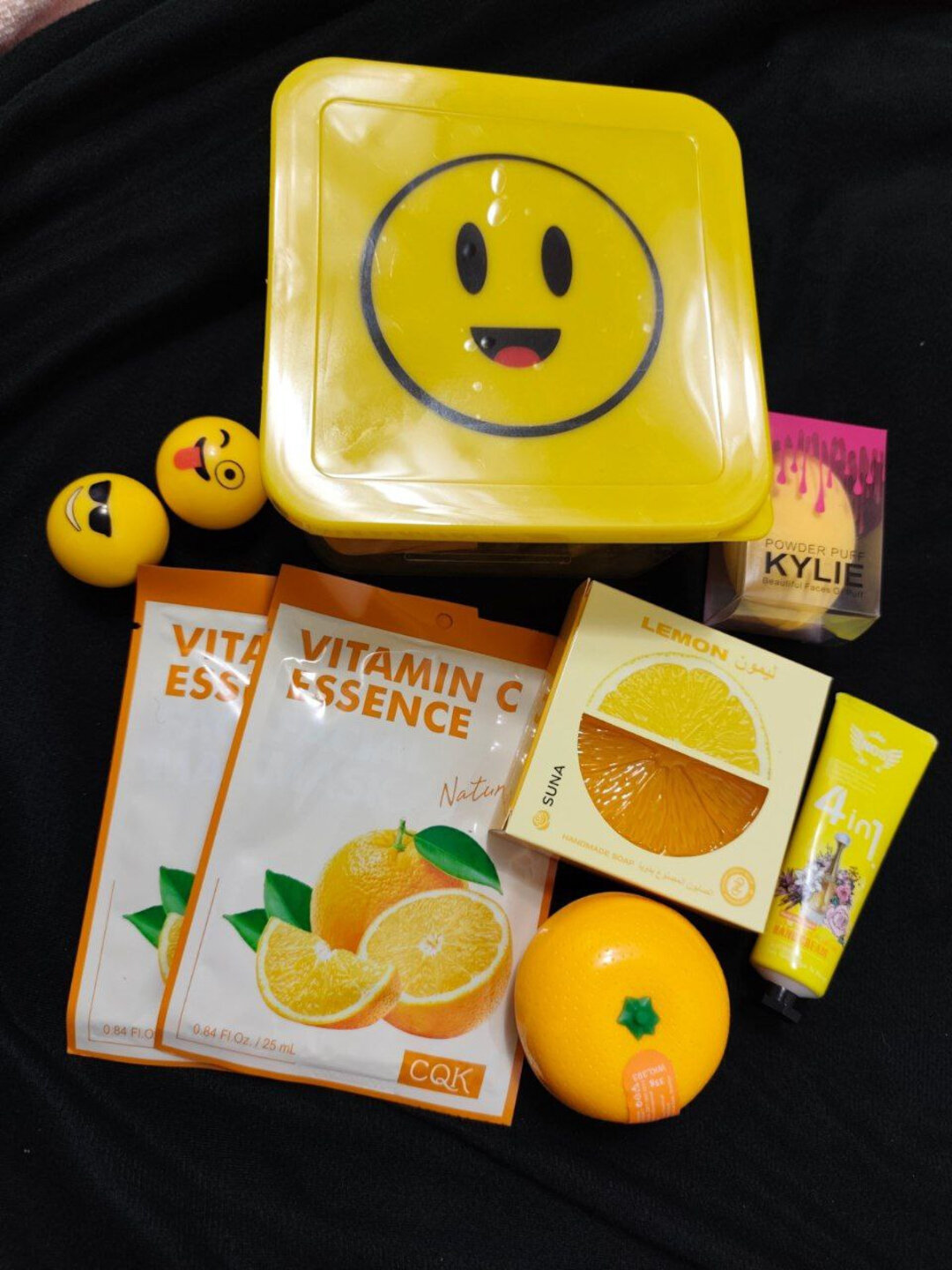 Косметический набор для женщин и девушек — в подарочной коробке и элегантной упаковке