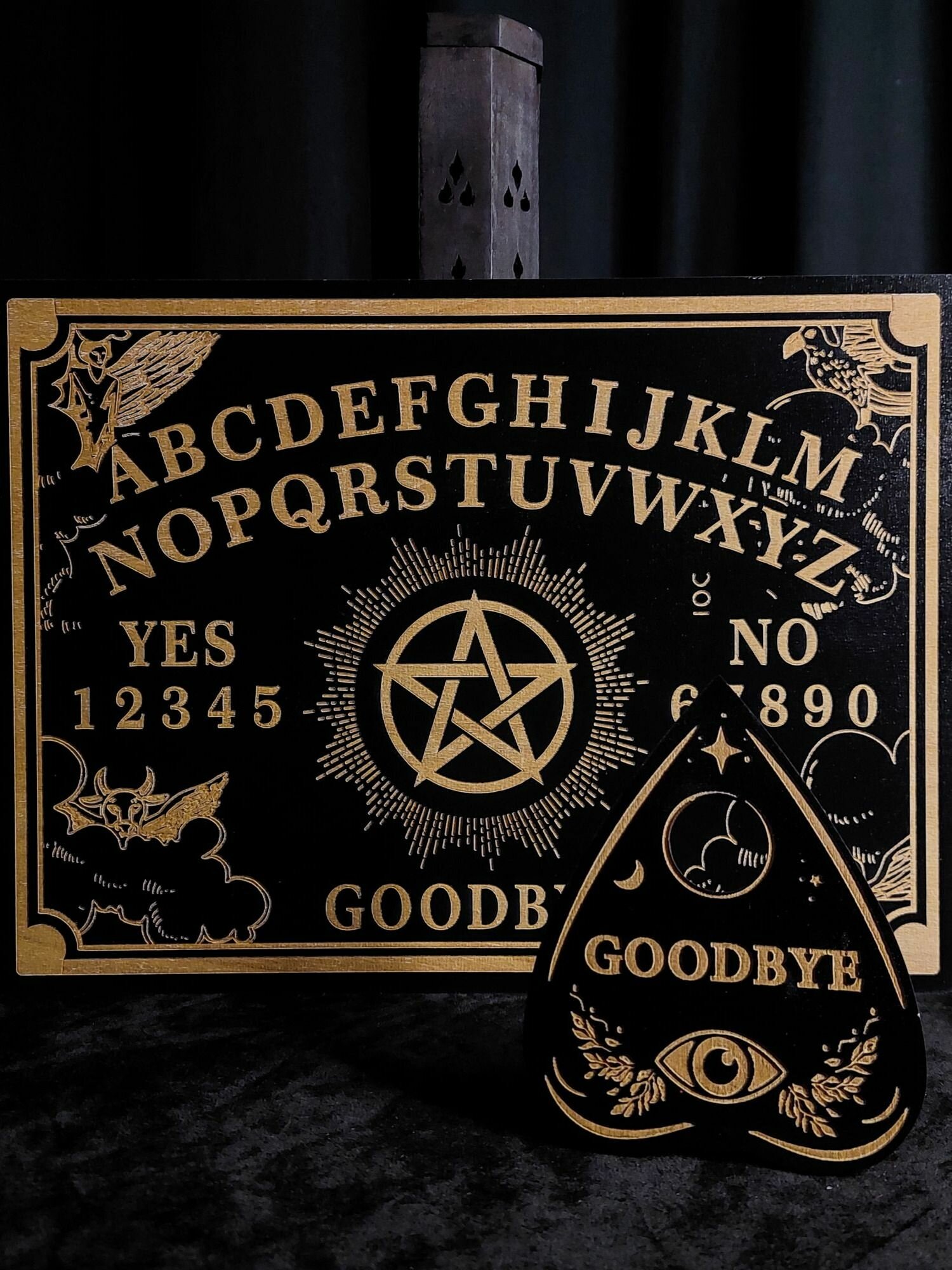 Спиритическая доска Уиджи (английские буквы)