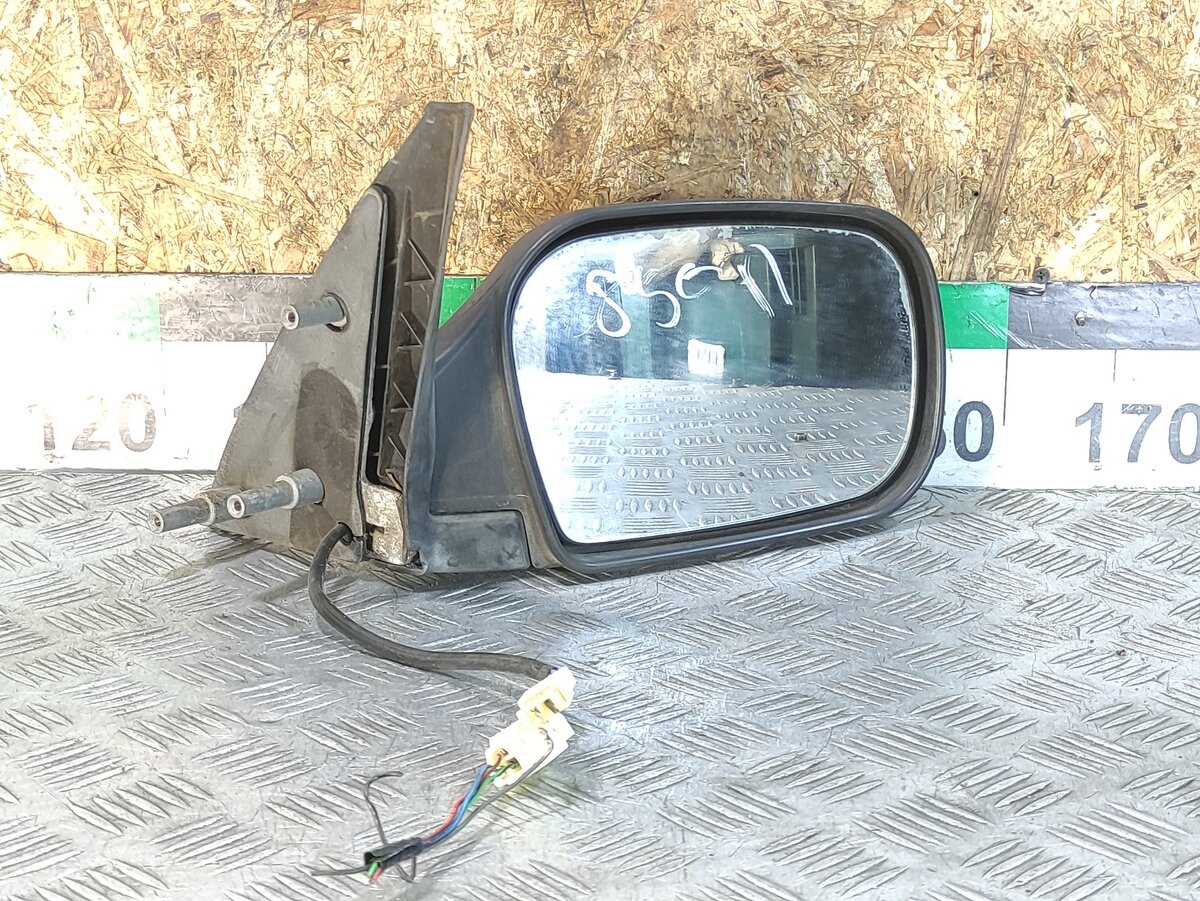 Зеркало правое VAZ NIVA 2123820102040