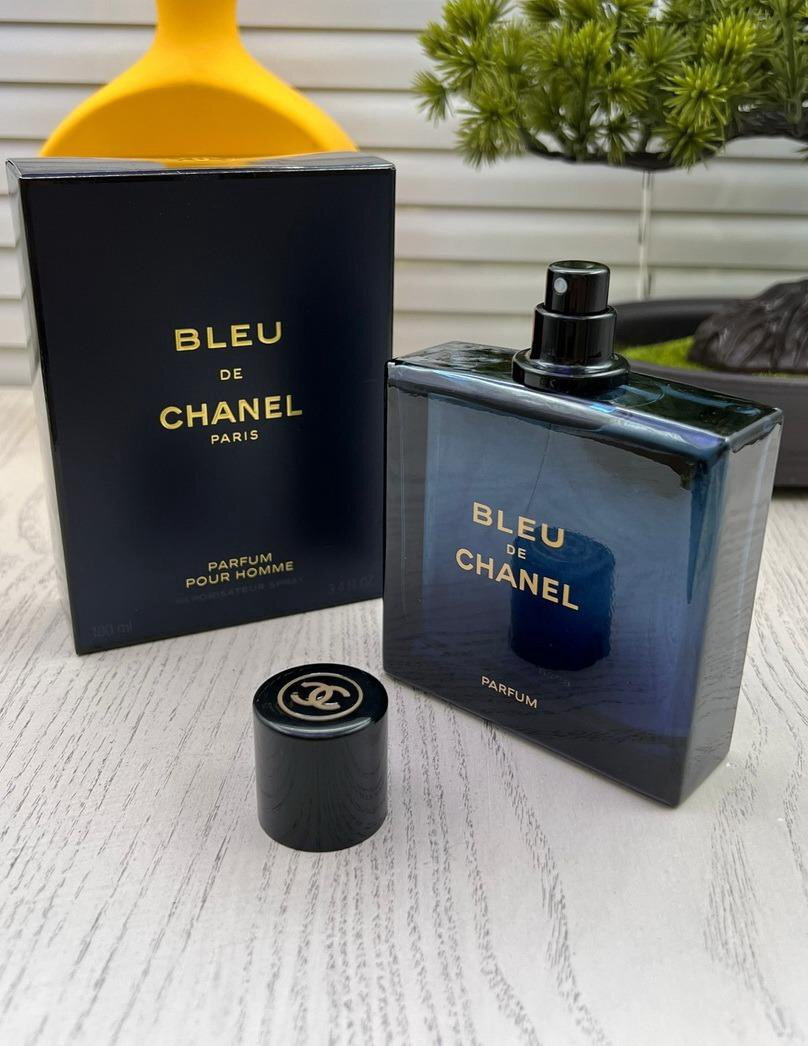 Парфюмерная вода для мужчин Bleu de Chanel, 100 мл. Парфюмерная вода для мужчин Bleu de Chanel, 100 мл — фото 1