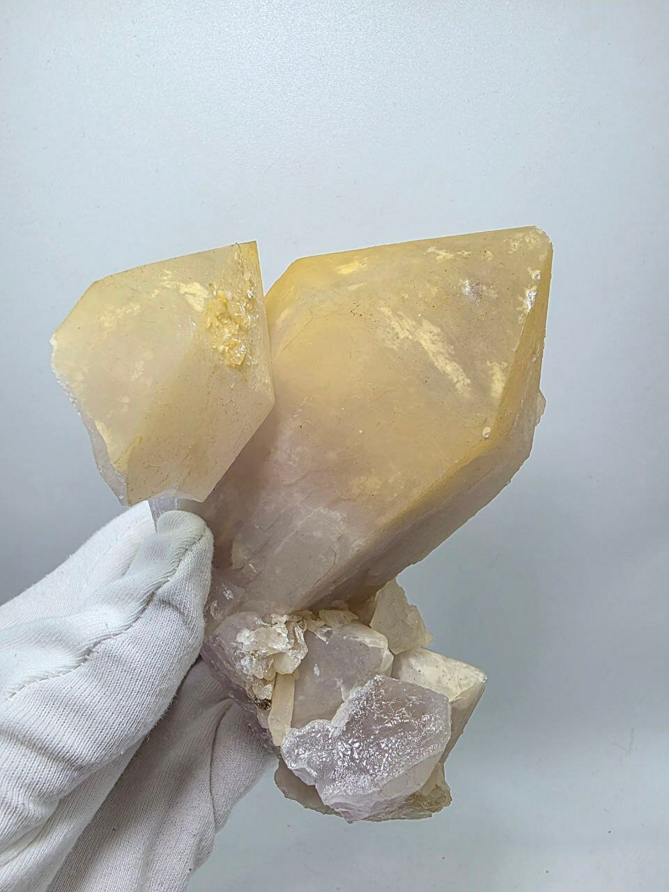 Аметист сросток кристаллов в окварцовке 139 мм, 756 г.