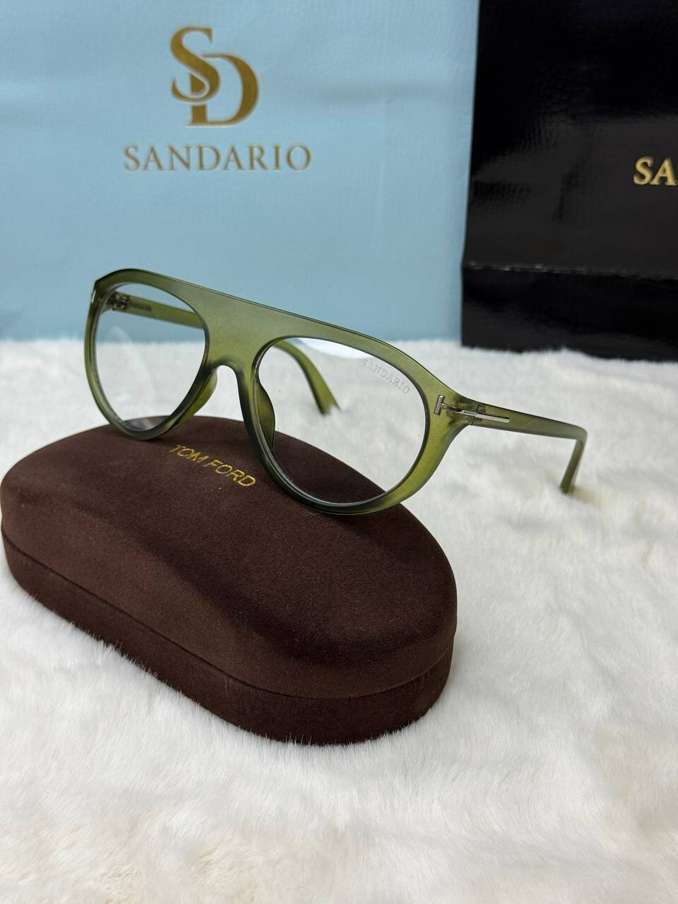 Солнцезащитные очки