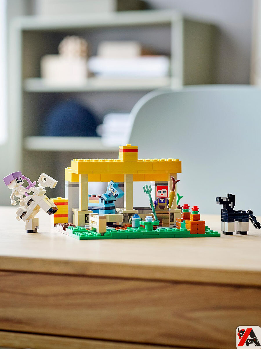 Конструктор Майнкрафт Конюшня — фото 1