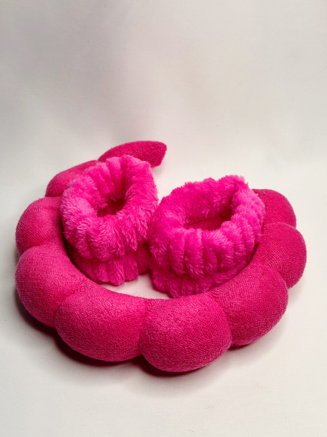 Ободок и нарукавники — подходит для умывания и косметических процедур