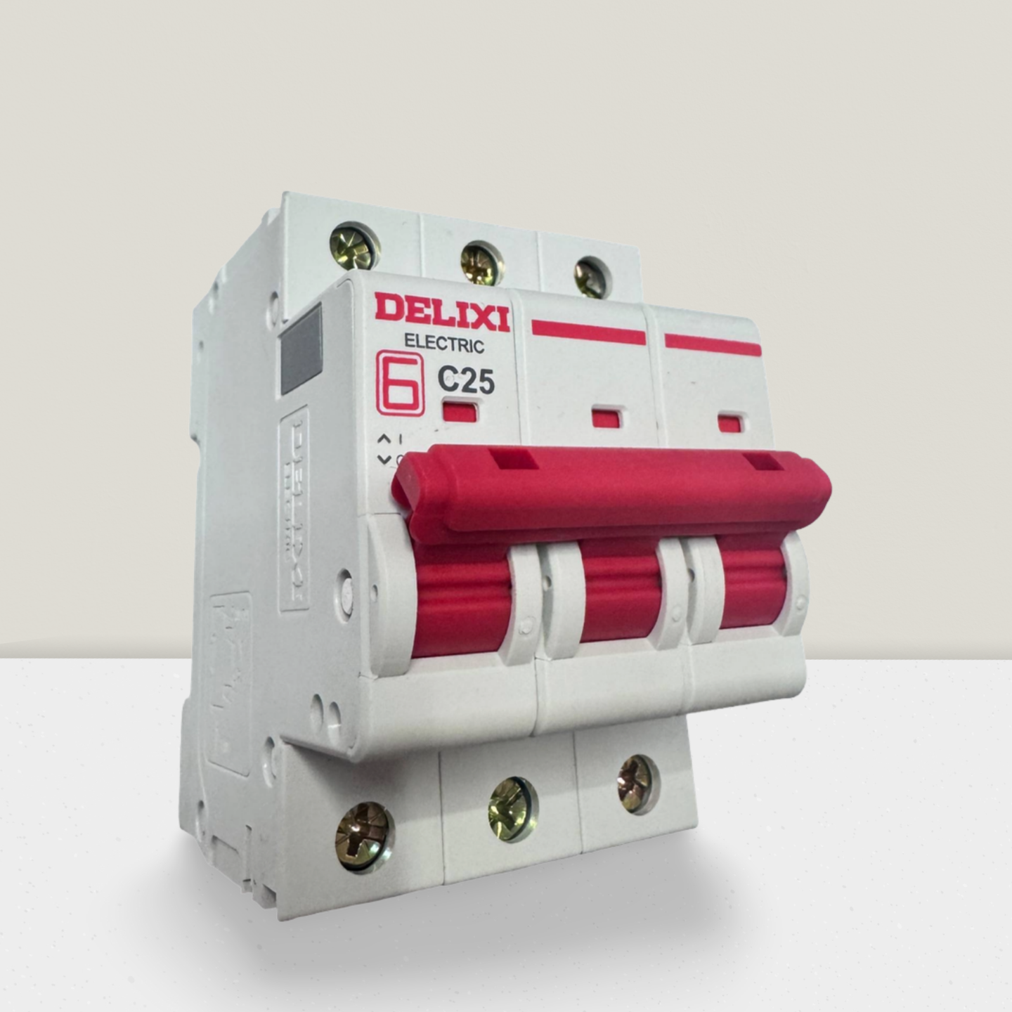 Авт. выкл. DELIXI CDB6i 3P C 25A — фото 1