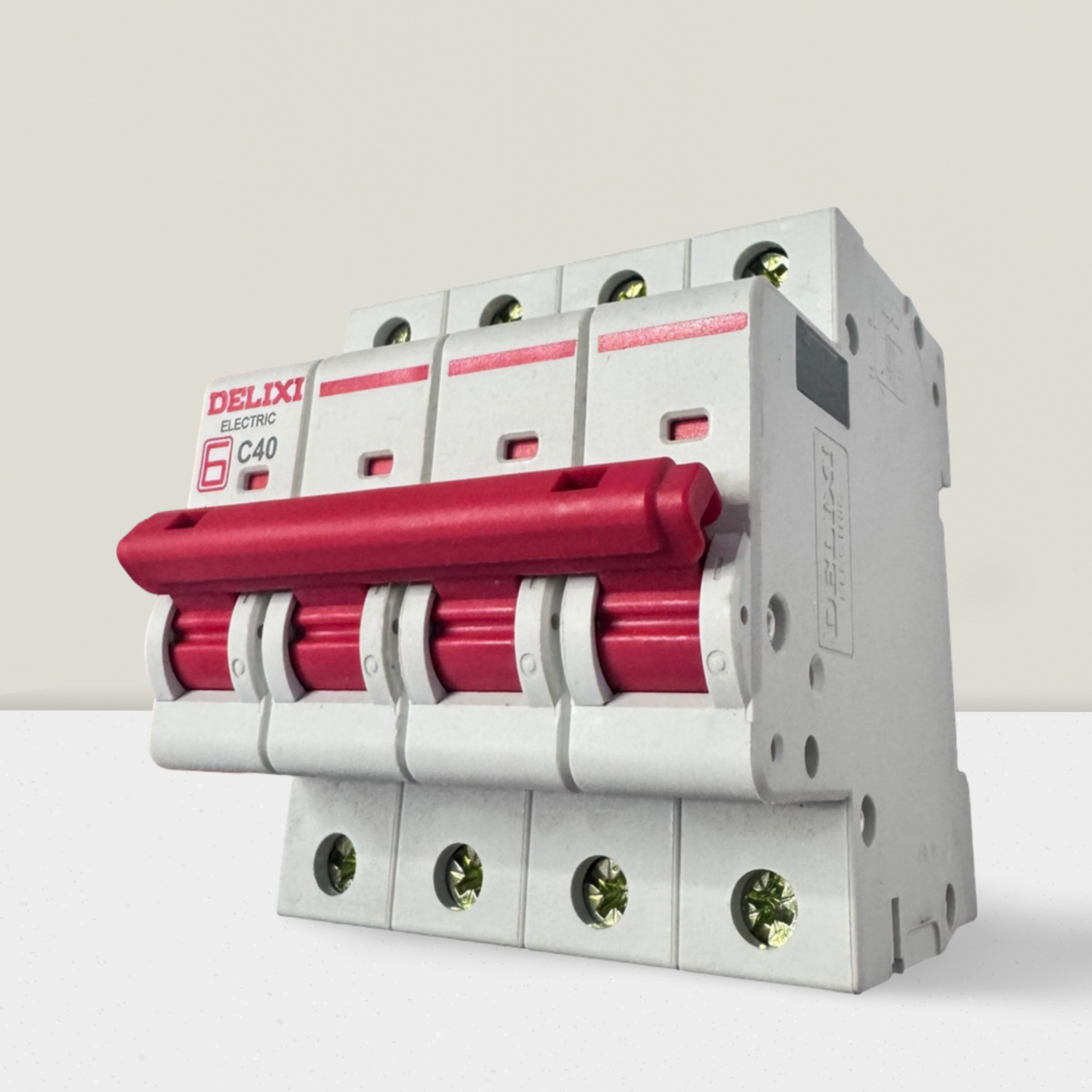 Авт. выкл. DELIXI CDB6i 3P C 40A — фото 1